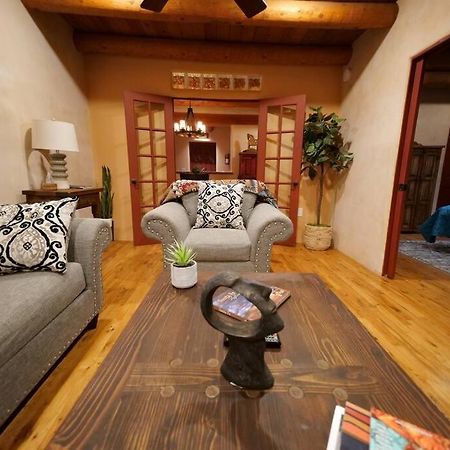 Magical Santa Fe Stay, Minutes From Town Square, Sleeps 4, Includes Free Parking And Outdoor Hot Tub! Exteriér fotografie