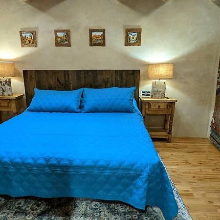 Enchanted Casita With Private Outdoor Hot Tub And Patio, Near Santa Fe Plaza, Sleeps 4 With Free Parking Santa Fé Exteriér fotografie