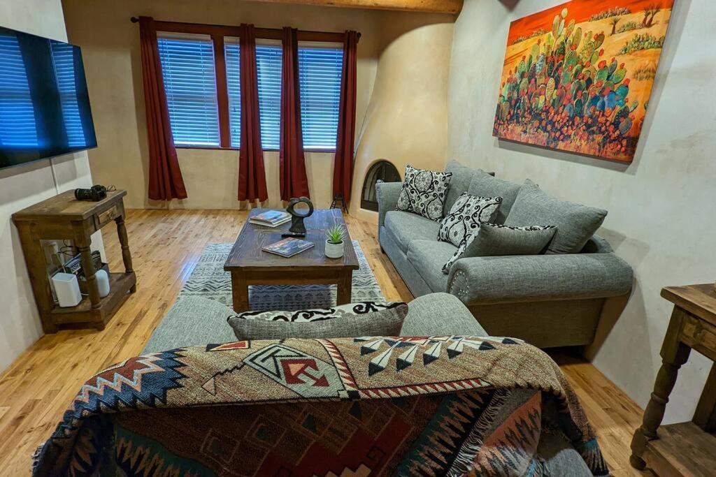 Enchanted Casita With Private Outdoor Hot Tub And Patio, Near Santa Fe Plaza, Sleeps 4 With Free Parking Santa Fé Exteriér fotografie
