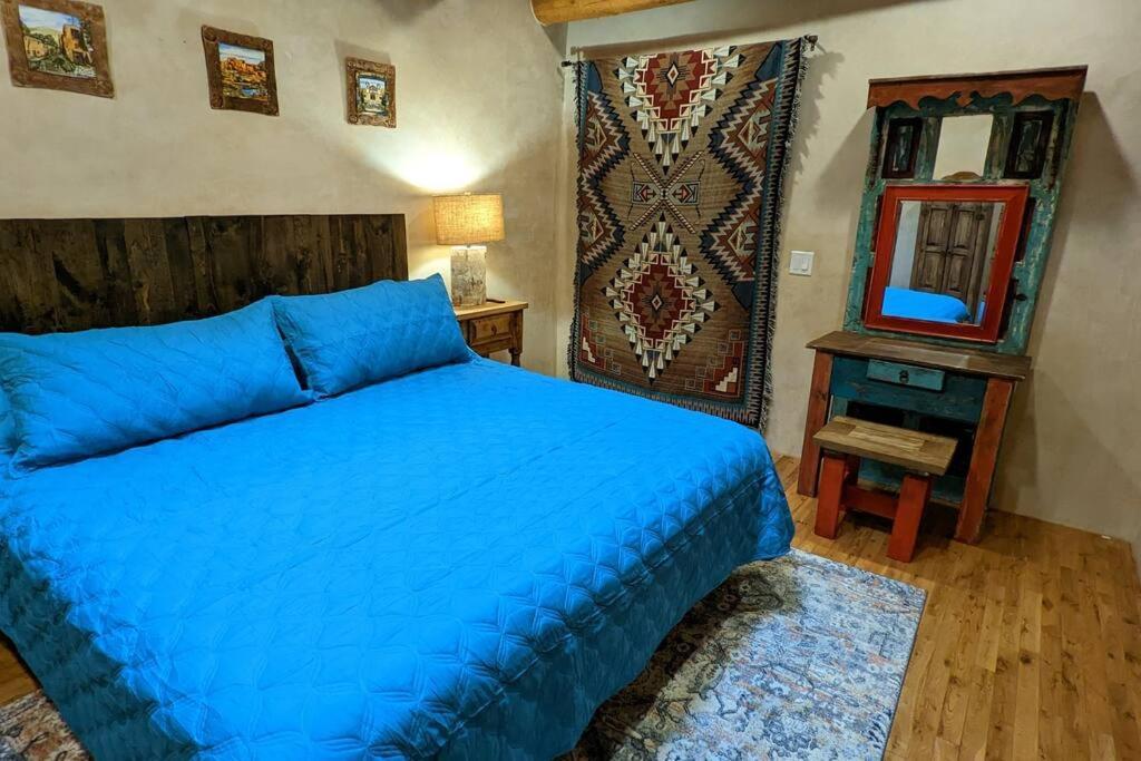 Magical Santa Fe Stay, Minutes From Town Square, Sleeps 4, Includes Free Parking And Outdoor Hot Tub! Exteriér fotografie
