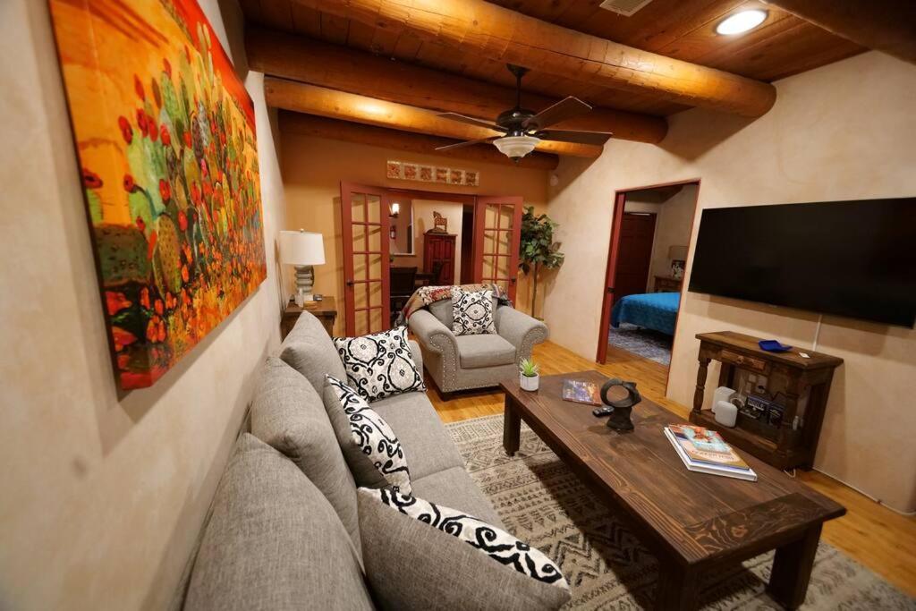 Enchanted Casita With Private Outdoor Hot Tub And Patio, Near Santa Fe Plaza, Sleeps 4 With Free Parking Santa Fé Exteriér fotografie