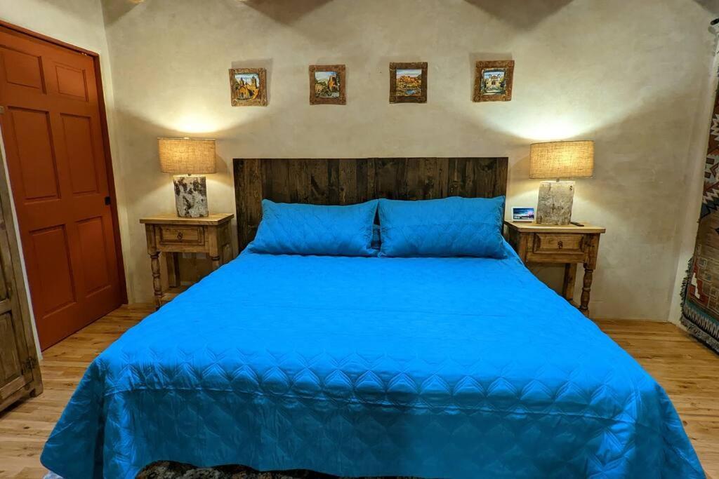 Magical Santa Fe Stay, Minutes From Town Square, Sleeps 4, Includes Free Parking And Outdoor Hot Tub! Exteriér fotografie
