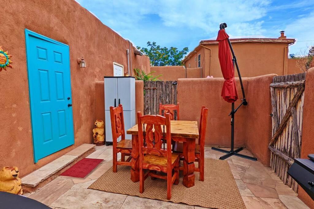 Magical Santa Fe Stay, Minutes From Town Square, Sleeps 4, Includes Free Parking And Outdoor Hot Tub! Exteriér fotografie